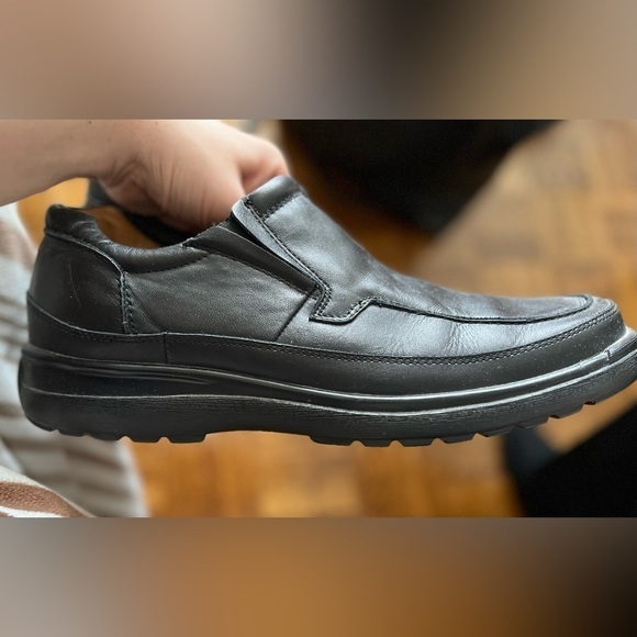 Hush puppies loafers men’s  size 12 (45) - in like new condition. - Picture 2 of 5